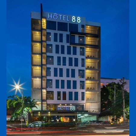 Hotel 88 Embong Malang Surabaya By Wh Экстерьер фото